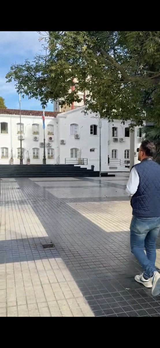 turquitomenem's tweet photo. Visitamos @Munilarioja para planificar distintos eventos a desarrollarse en la Ciudad capital en las próximas semanas. Un placer compañero @ChDanielRomero hacerlo de manera integral y los principales beneficiados sea la comunidad. https://t.co/YmyjQXsKJj