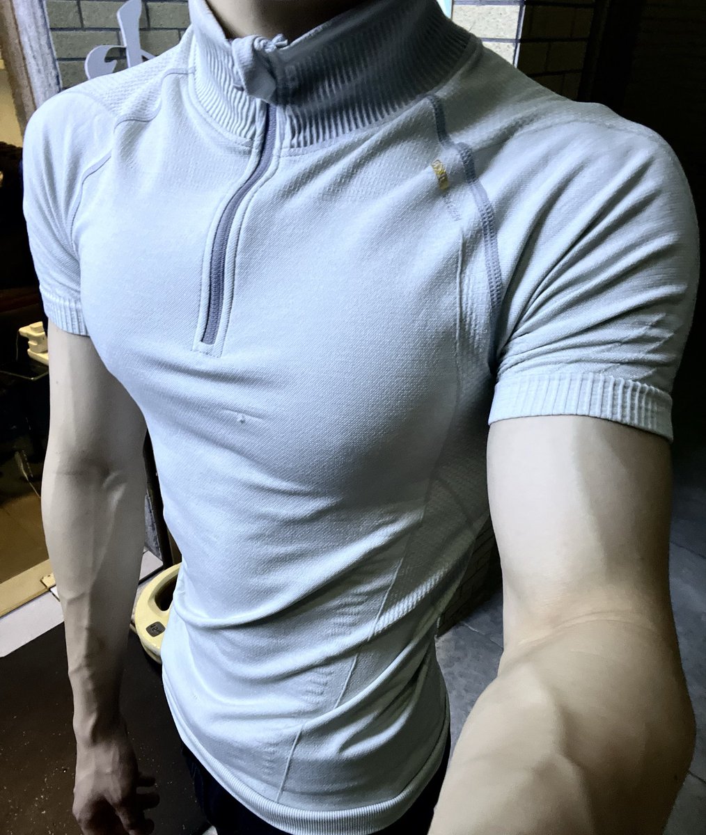 Ydbkks0's tweet photo. 健身ootd https://t.co/UnOR2dcxqL