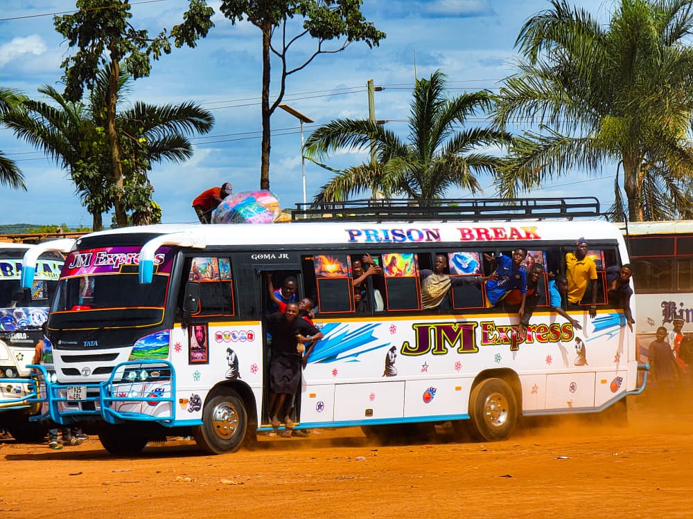 TBoundBuses's tweet photo. Mapokezi ya basi jipya la #JMexpress
Leo hi hapa #KidimbwiBusTerminal, Geita
#TataNesheni
@Gomajr41 📸 https://t.co/FLqdWsd3ju