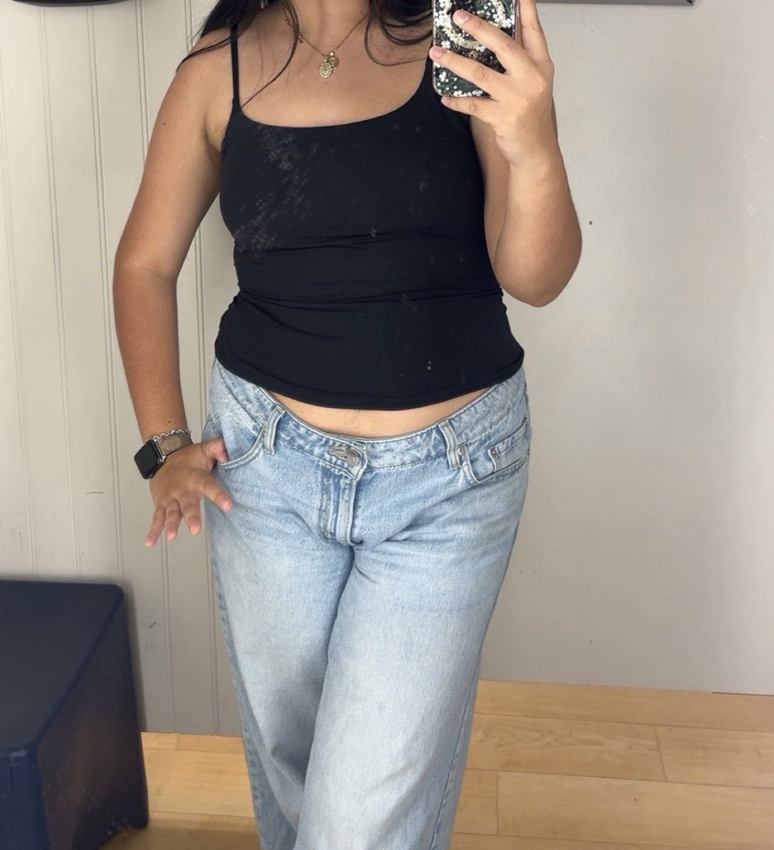 jojoluvsenha's tweet image. One month difference #lockedin