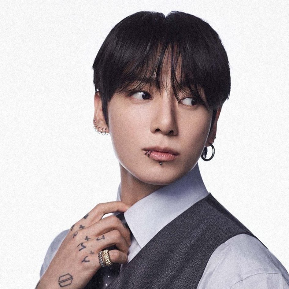 btschartsxdaily's tweet image. 📊| #Jungkook's “Hooligan” Biker Reel become the 3rd Most reposted post in Instagram 's history! 🌎

1. — 2.6M
2. — 2.5M
3. Jungkook's Ride Post - 2M 🔥

instagram.com/reel/DXaJjNMk_…
CONGRATULATIONS JUNGKOOK