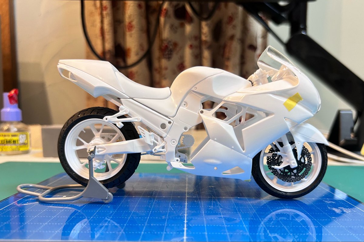 これを見た人は塗装前と塗装後を貼れ #タミヤ 1/12scale ZX-14 Special
