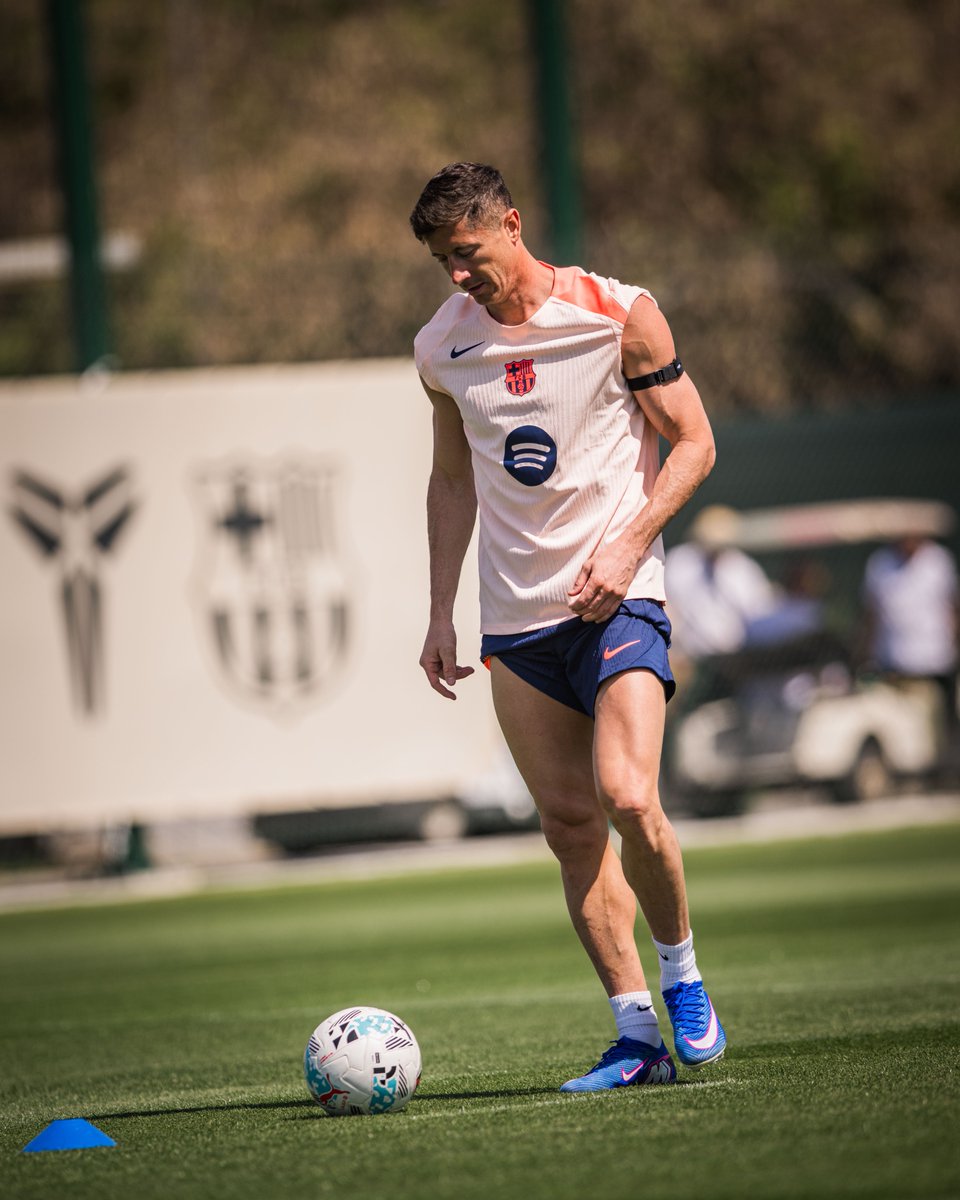 FC Barcelona tweet media