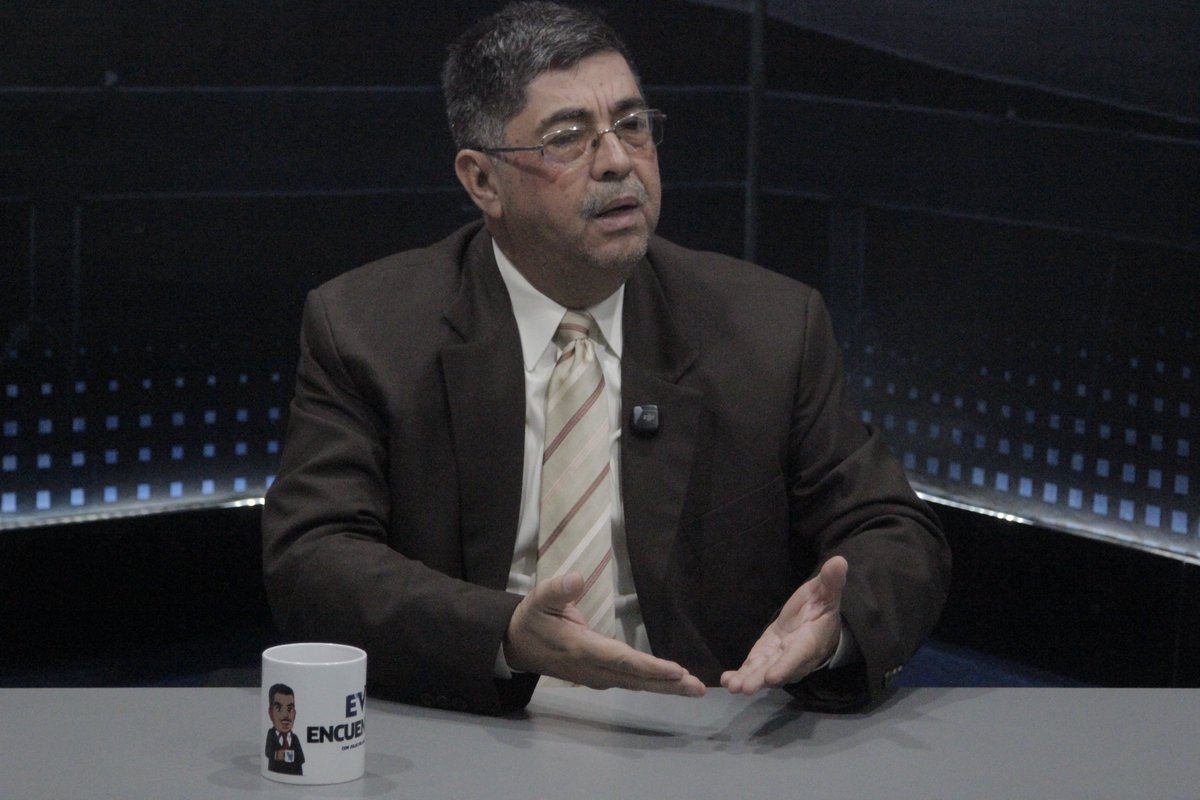 #EncuentroTV| “La conclusión del gobierno es que quieren que se liberen el 100% de los pandilleros, pero en ninguna de las 75 páginas dice eso, la reforma constitucional instaurando la cadena perpetua en El Salvador es una acción de irrespeto y ha sido una de sus