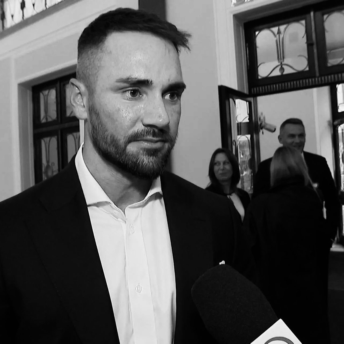 chrzanik tweet media