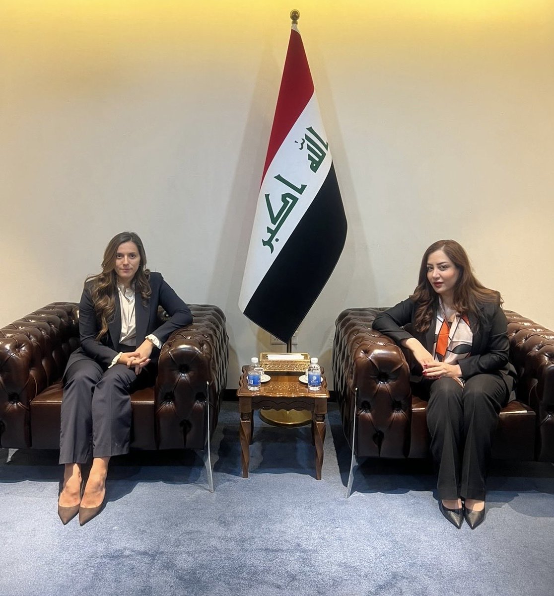 MpDelan's tweet photo. استقبلنا  السيدة تيفين ليكوردي، المستشارة السياسية في السفارة الفرنسية في بغداد @FranceBagdad، حيث أجرينا حوارًا مثمرًا تناول الأوضاع في العراق والمنطقة، وسبل تطوير العلاقات بين اللجنة المالية في البرلمان العراقي وفرنسا، والاستفادة من خبراتهم وتجاربهم. https://t.co/OlnorXPLos
