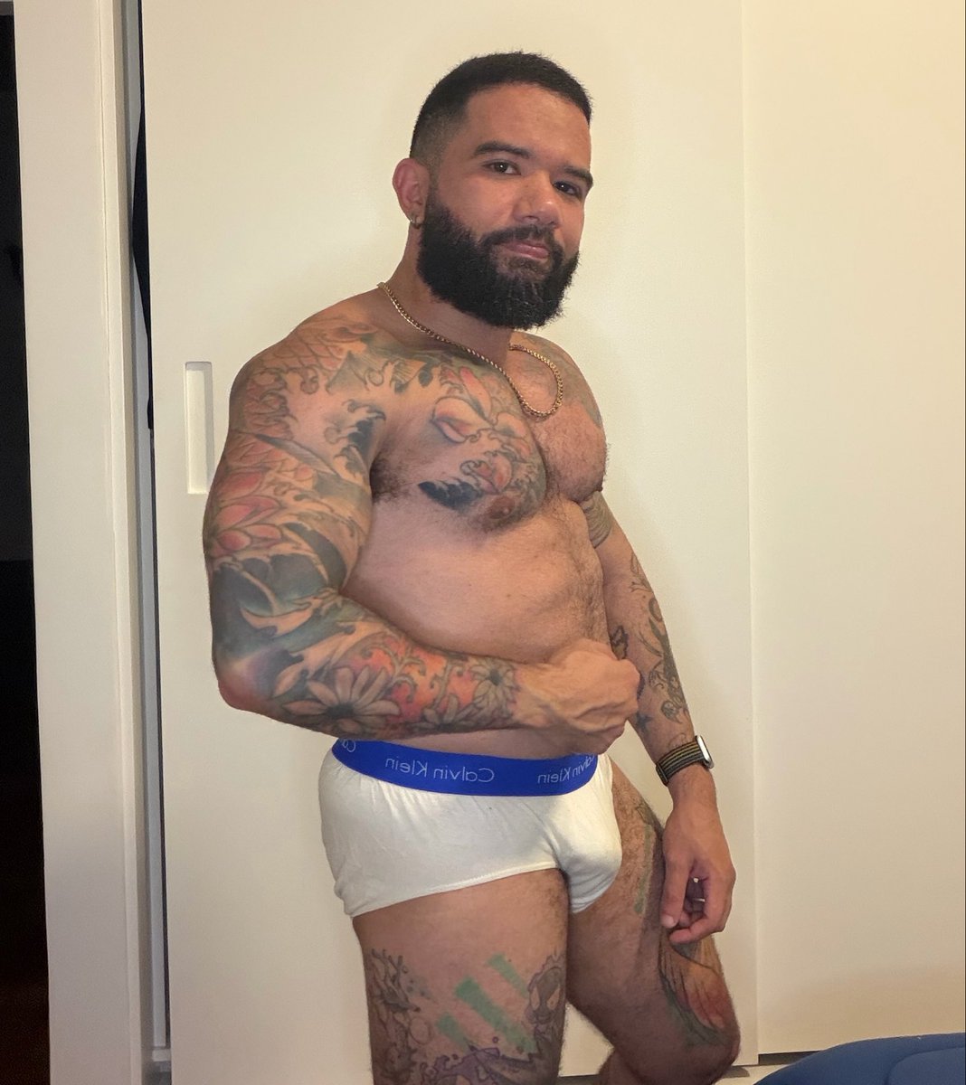 Fun size tweet media