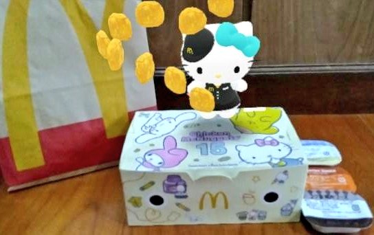 atopi_na's tweet photo. サンリオ目当てで、超久しぶりにマクドに行ってきた！
ハッピーセットはクロミちゃんでした☺️

ポムポムプリンのフラッペ、氷が定期的にストロー塞いできて中々吸えなかったんだけど、これって私だけ？？
#クリーミープリンフラッペ #ナゲット15P限定BOX https://t.co/bVjIDjAsPv