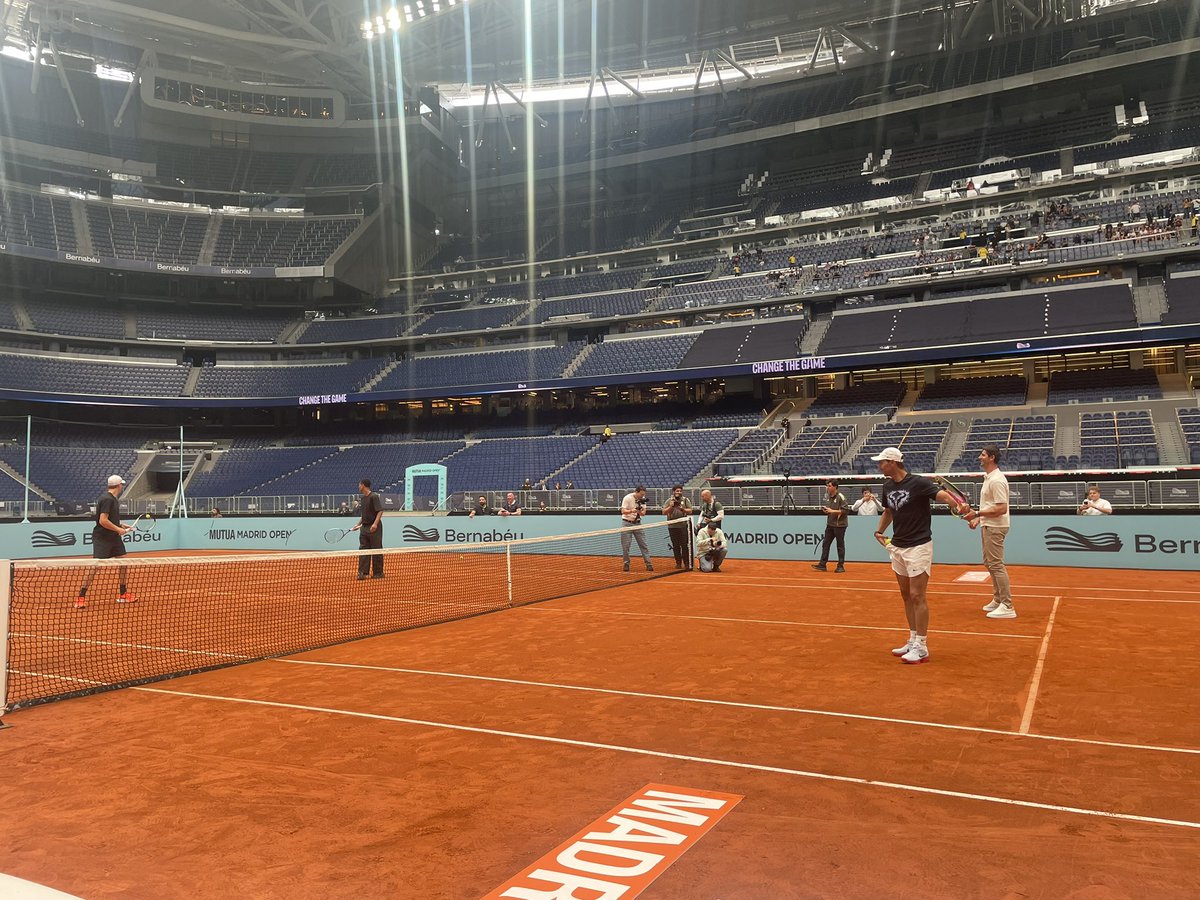 Álvaro de Grado tweet media