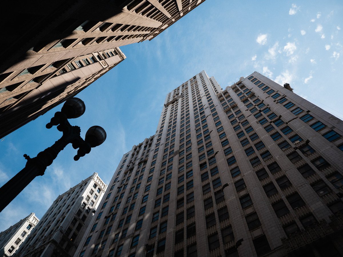 ENCCD_'s tweet photo. The Pittsfield Building is entering a new chapter.

Completed in 1927 and designated a Chicago Landmark in 2002, it remains one of the city’s most storied towers.

We are proud to be part of its adaptive reuse, carefully repositioning the building for a new era while preserving the character that has long set it apart.

From the restoration of the historic lobby to the introduction of a public rooftop terrace, the work is guided by a respect for what endures. 

What’s to come: • Residential units reflecting the building’s original character • Commercial and public spaces • A rooftop experience overlooking the city

More to follow as the transformation begins.