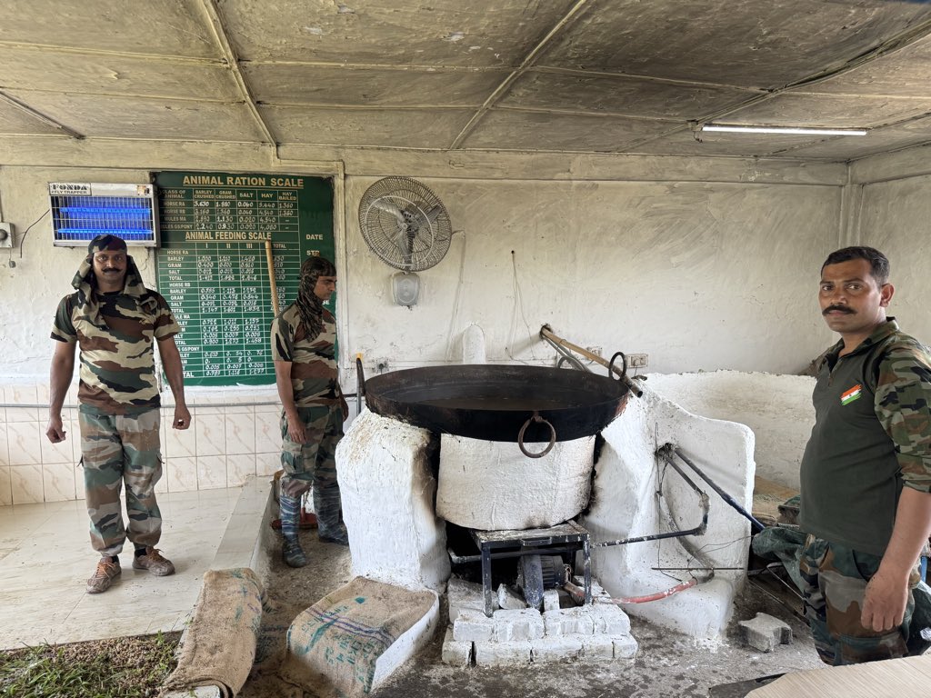 Mrinal_MLA's tweet image. #8pm : #Discipline: The Backbone of the Indian Army .
In the Indian Army, discipline isn’t taught. It’s lived.
It starts at 4:30 AM. The same time, every day. No snooze button. From the parade ground to the battlefield, discipline is what turns ordinary men and women into a force