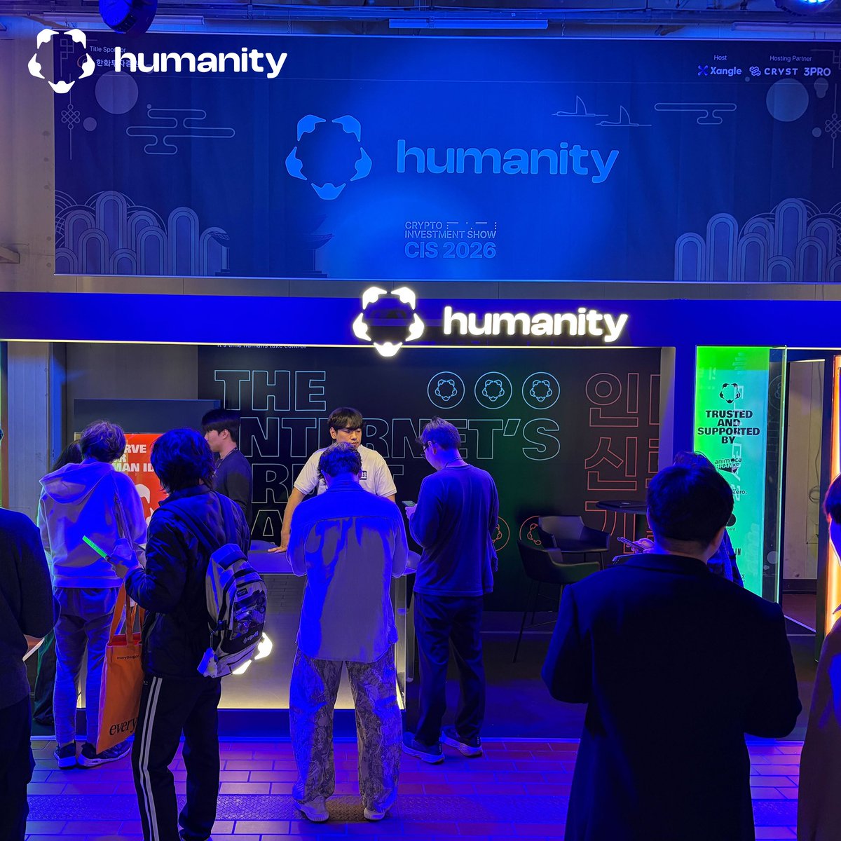 Humanityprot's tweet photo. Seoul didn't come to play. Neither did we 🫡

@CIS_2060: Terence on stage, the booth crowded from open to close, and a room full of people ready to talk about the future of identity.

안녕하세요 and thank you. See you next time! https://t.co/nZ6qWbveYp