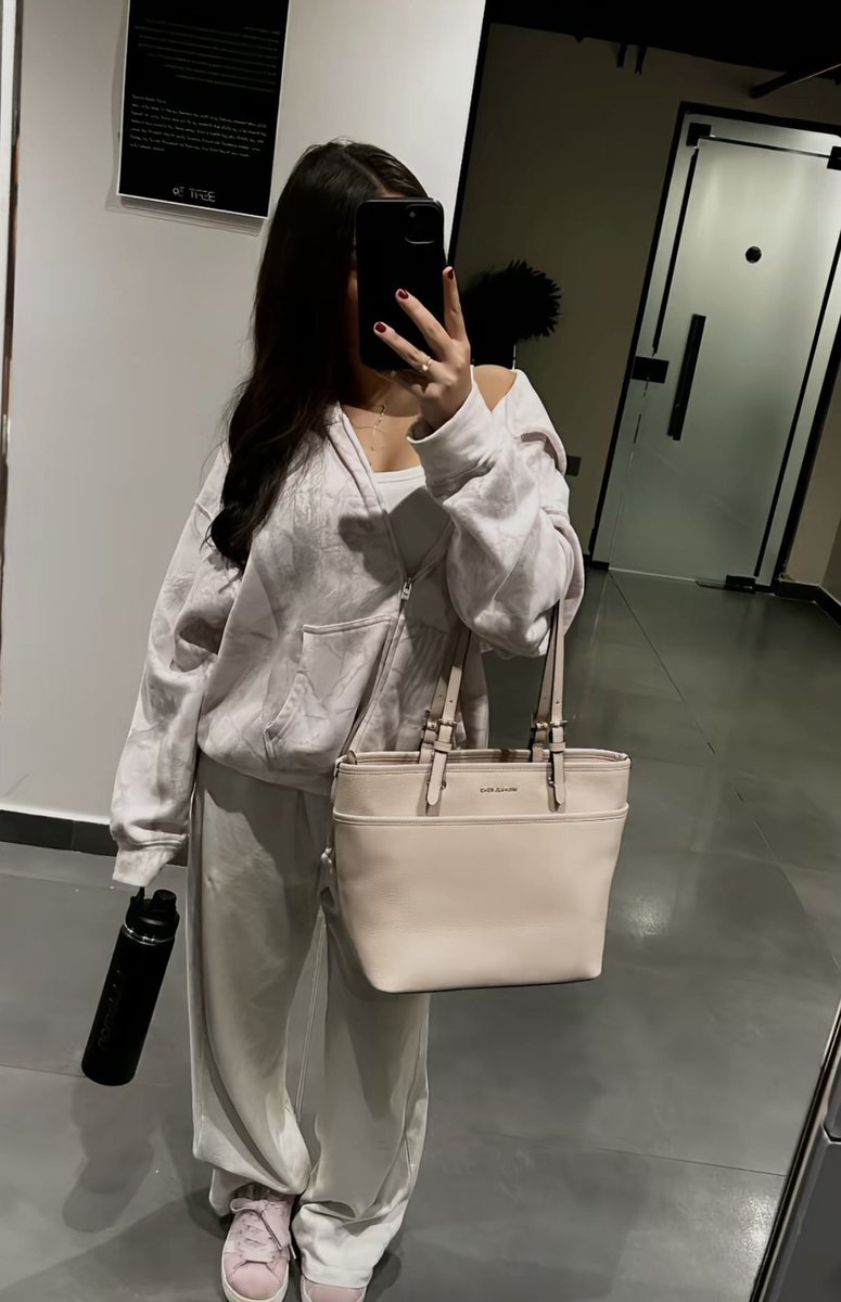 Miss Priya tweet media