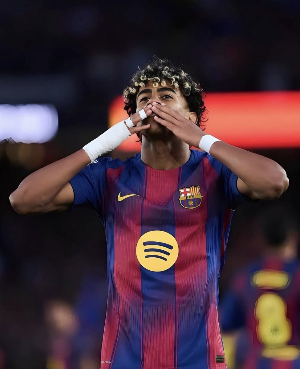 🚨📲| Lamine Yamal via IG: “Esta lesão me tira do campo no momento em que mais queria estar, e dói mais do que posso explicar. Dói não poder lutar ao lado dos meus companheiros, não poder ajudar quando o time precisa de mim. Mas eu acredito neles e sei que vão dar tudo de si em