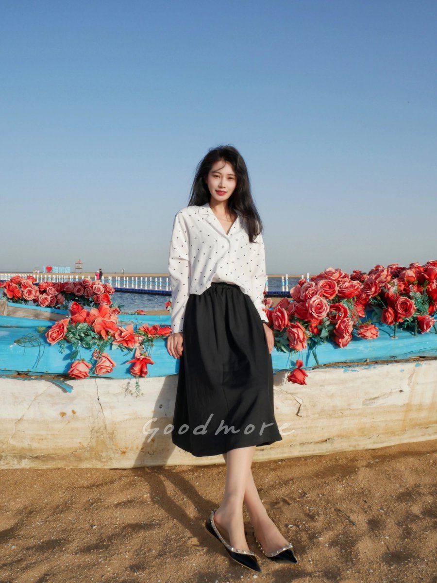 YuJie_iGoodmore's tweet photo. 这套是我很喜欢的，你们觉得呢？ https://t.co/DVFYPJPNgM