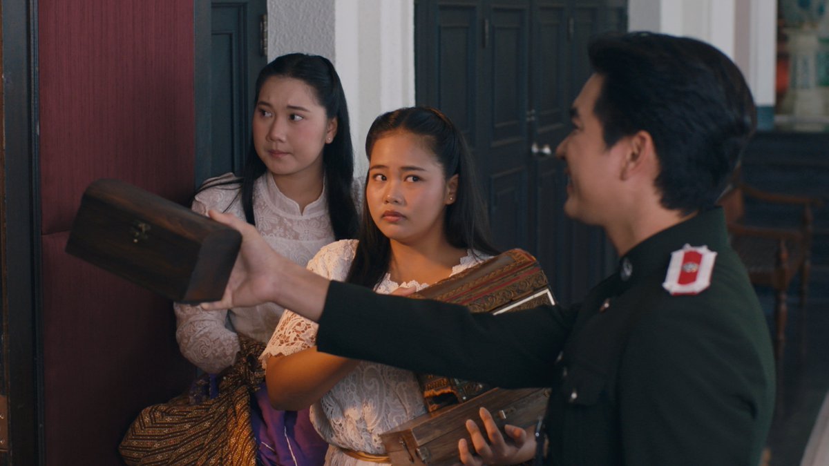 `ฝนตกเปียกปอน.? tweet media