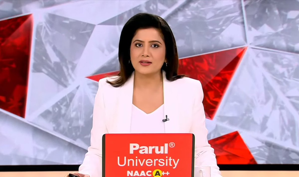 TARUNMI24's tweet image. #Thursday
🤍🤍🤍
#smiles  #anchorshoot #aajtak #9BajGaye #EkAurEkGyarah #lunchbreak  #KhabreinAsardar #Shankhnaad #Vishesh  #cutelooks😘 #lookoftheday #sweetsmile @nehabatham03 Didi ji😊🧿😊#Khabardar