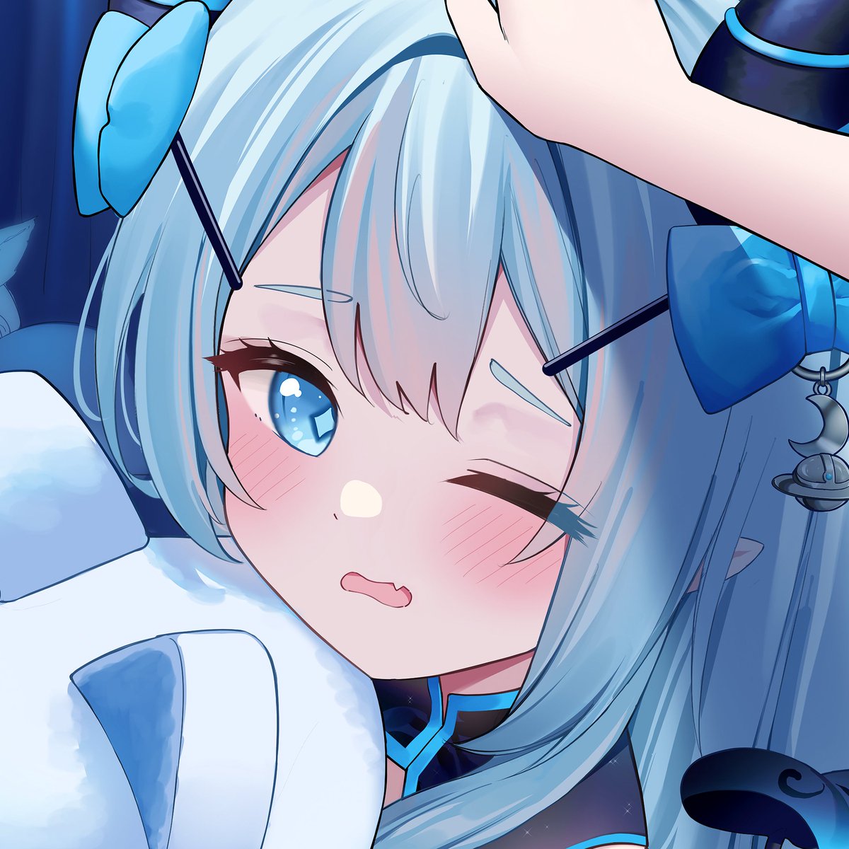 CHAOTIC MONIN ↝ !! ☀ 
I had a weird nightmare today and woke up with a weird feeling...⤵︎
I love you so much, Koanikis!! I hope you have a beautiful day!! I can't wait for us to have fun together today, aku!! 🙂 ↕️
Que tengan un hermoso día!! Los amo!! 🩵🩵