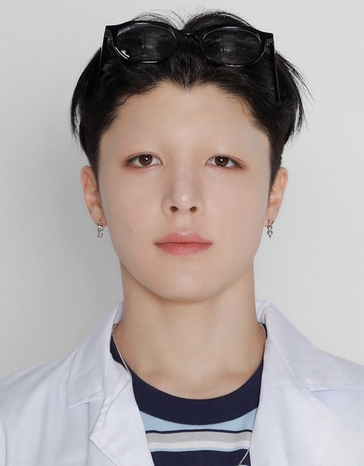 frezzfly tweet media