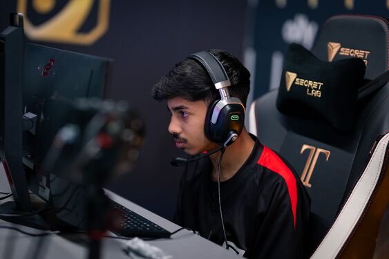 AnyoneVsTws Oil tweet media