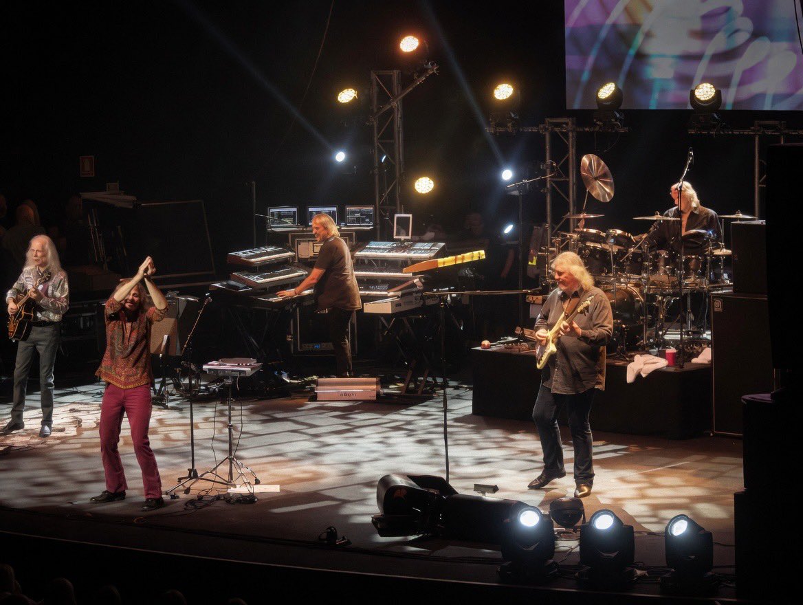 joserael's tweet image. #Yes "Roundabout" (Live in Sydney State Theatre 4/13/2012) youtu.be/Pu9gCSK31jo?si…