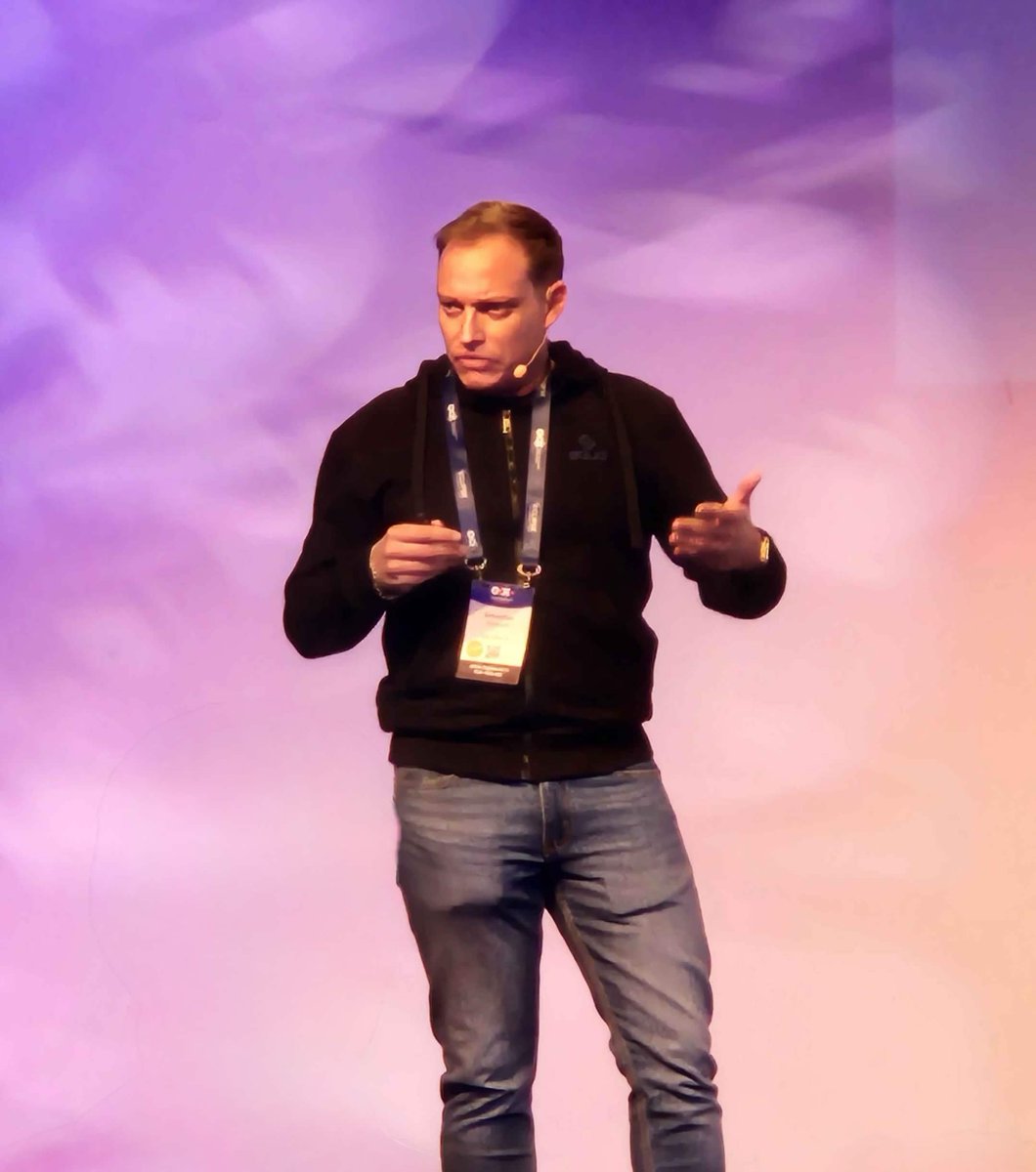 Equo_Dev's tweet photo. Final day at #OCX2026 🚀

Sebastian Sampaoli and Guillermo Zunino shared a different approach to modernizing SWT &amp; Eclipse RCP applications without starting from scratch.

Great energy and strong interest around the topic. https://t.co/jxwmX9ceLi