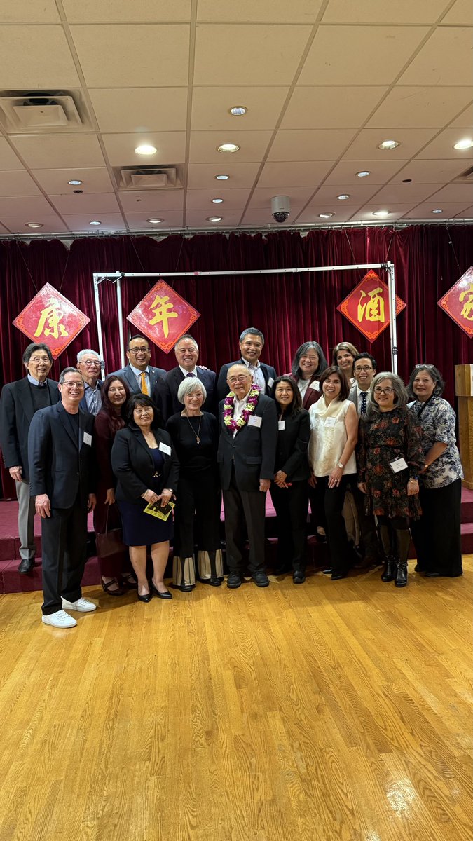 PhilTing's tweet photo. Amazing night kicking off the Ling-Chi Wang Endowment Fund at @@UCBerkeley Asian American Research Center.  Wonderful to see so many classmates and professors and staff who I have known for over 30 years https://t.co/ToLQ241KRc