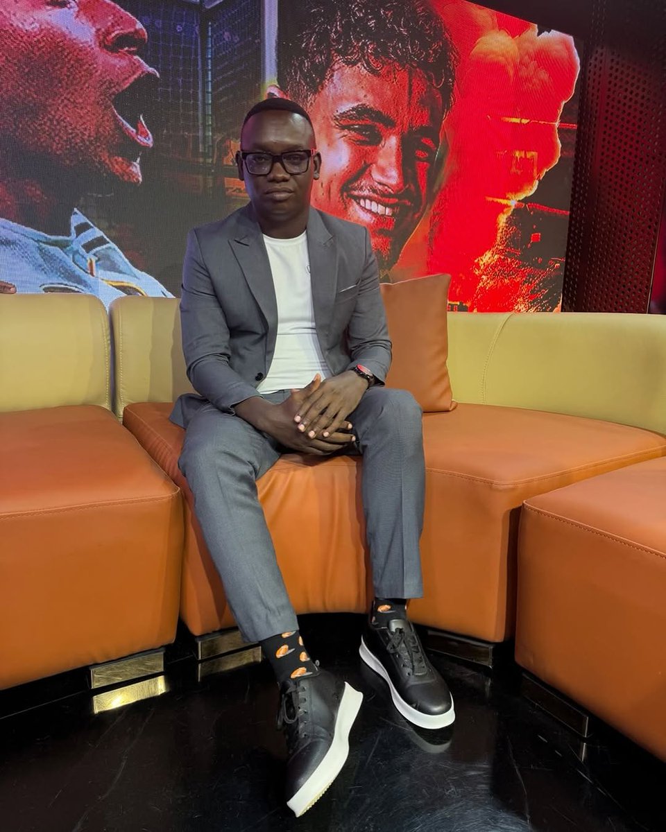 Phabiano_robert's tweet photo. Babu wa Kigoma, Aniambie Hadi Muda huu ORUMA amesimamishwa kazi EFM 🙌

Baada ya EFM kumuambia Aomba Msamaha, Boss wa EFM amsimamisha kazi Mchambuzi wa mashtaka 🙌🇹🇿

I can Confirm Hayupo Kazini 🥊 https://t.co/V5DSNW6h1q