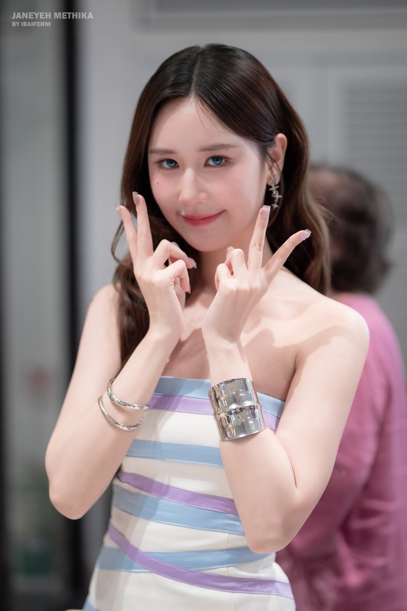 🄱.🄵🄴🅁🄽 💫 tweet media