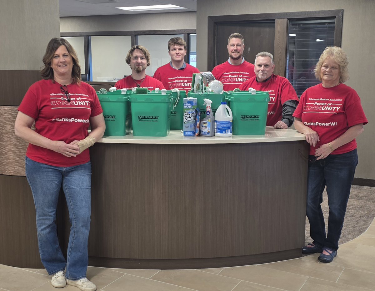 AbbyBank's tweet image. Some of our local communities, including New London, Shiocton, and Fremont, along with nearby areas, experienced devastating flooding over the past week, with some areas still underwater. Our Appleton team focused their efforts this week on much needed supplies! #BanksPowerWI