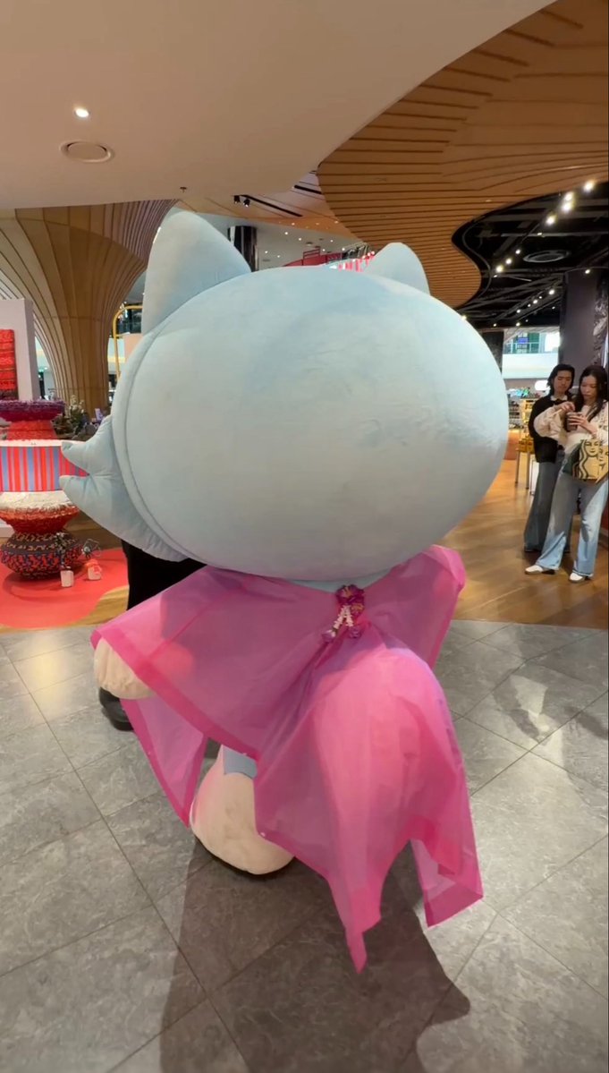 ‎𝗯𝗹𝘂𝗲 𝗽𝗲𝗮𝗰𝗵 ୧ · tweet media