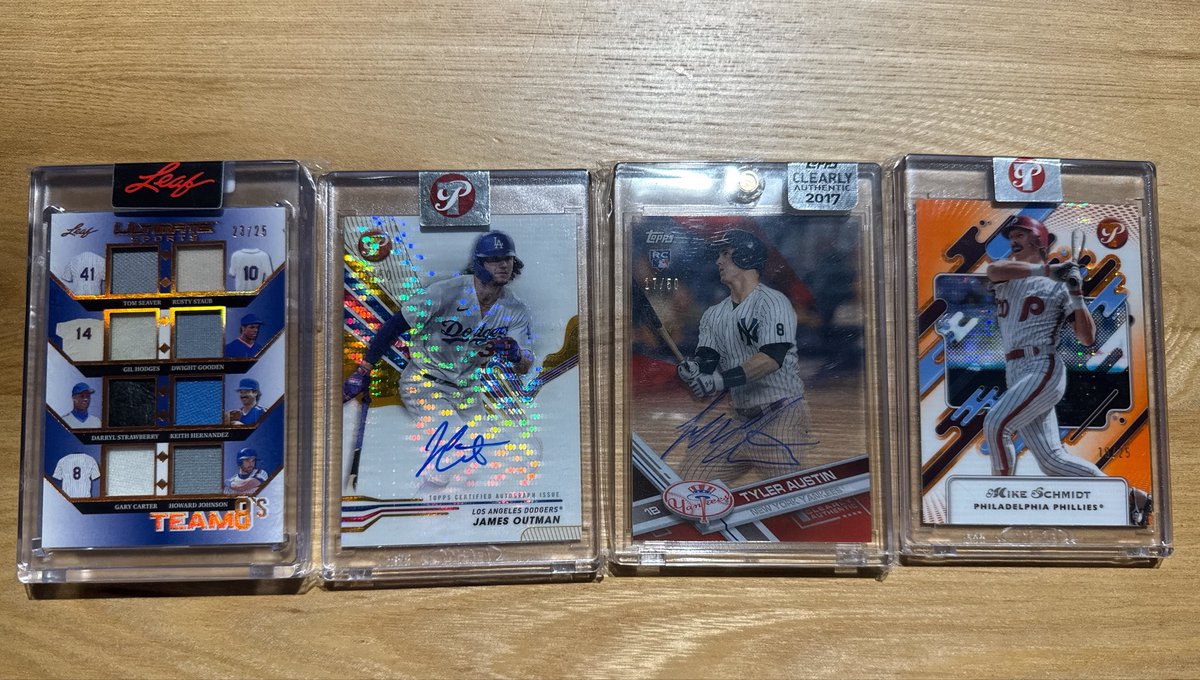 KeiMlb1066's tweet image. サインカード2枚+シリアル2枚の結果…

🖊️Auto
・James Outman /50
・Tyler Austin /50
0️⃣Serial
・Mike Schmidt /25
・Team8s /25

アウトマン頑張って欲しいな！
元横浜オースティンのRC嬉しい！

#topps