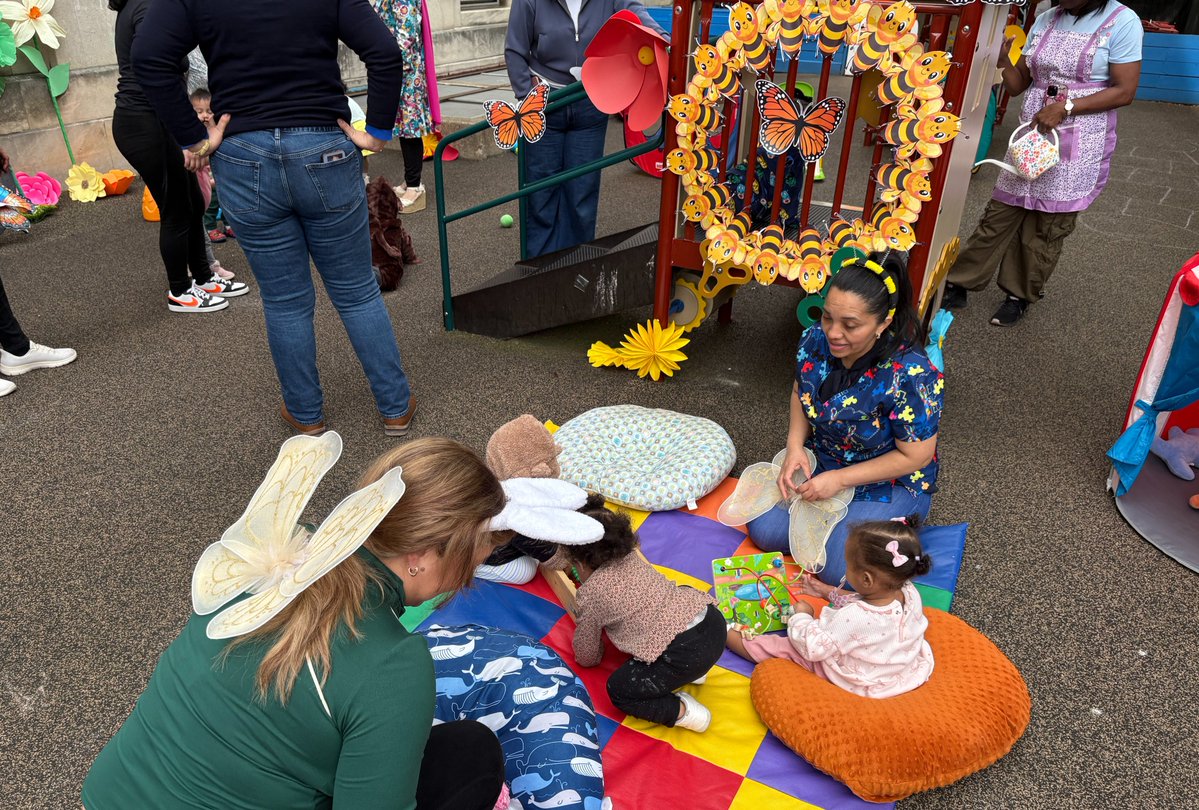 CentroNia's tweet image. It was #earthday🌎 yesterday &amp;amp; to celebrate our infants and toddlers program at our Columbia Road center celebrated with a playtime activity event outside with fun activities.

#centronia #childcare #earlylearning #centroniatoddlers #centroniainfants #babyadventures