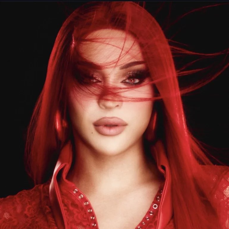 QGdoPOP's tweet photo. Pabllo Vittar é a drag queen mais transmitida na história do Spotify. https://t.co/2B2IOPBkno