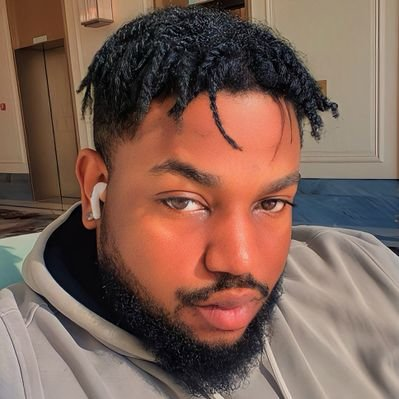 dfelaz's tweet photo. @Mr_Ceo_____ https://t.co/uWs6LedsPl
