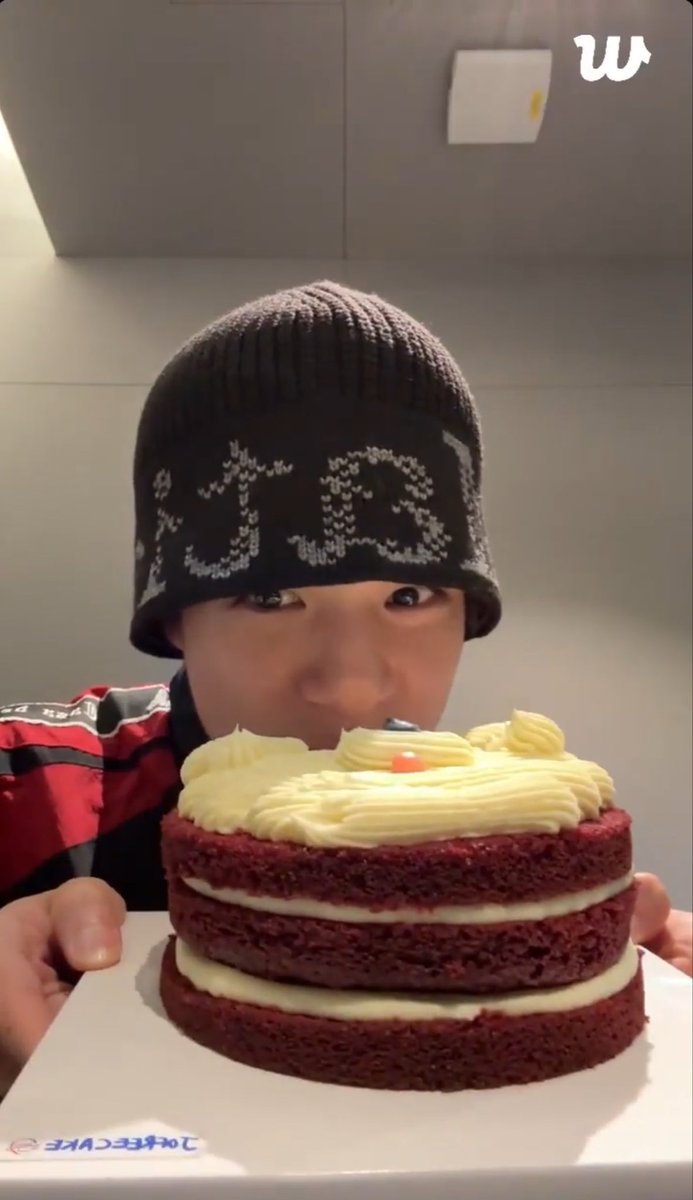 y o k ' j d tweet media