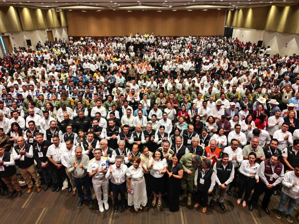 Adrián Hernández tweet media