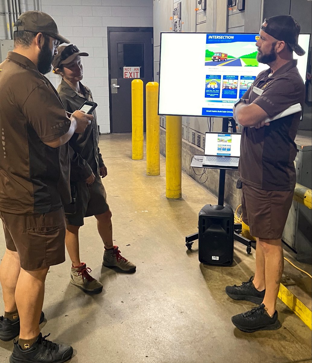 okc_preload's tweet photo. #OKwest Metro has this weeks  #SafetyInitiative presentation with Safety committee member JD quizzing Leslie &amp; Rodriguez over intersection methods #UPS #ThankfulThursday https://t.co/cmTJqOOYqF