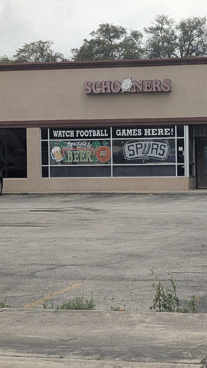 Hey <a href="/BarstoolBigCat/">Big Cat</a>, I found a bar here in San Antonio where <a href="/RonnyDoitche/">Ronny Doitche</a> would really shine.