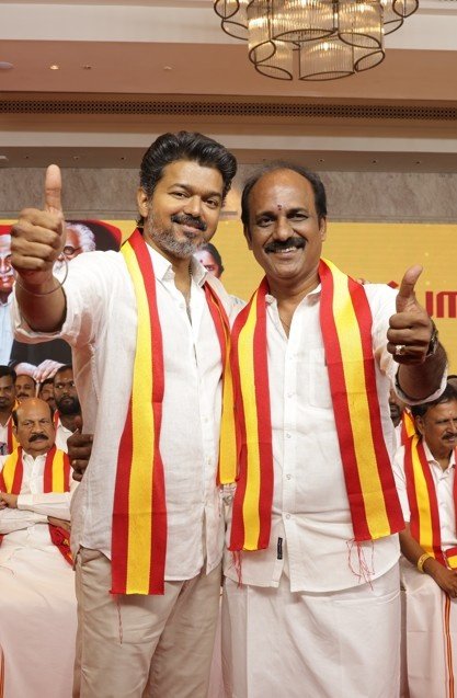 தைரியமான ஆளுதான் .....