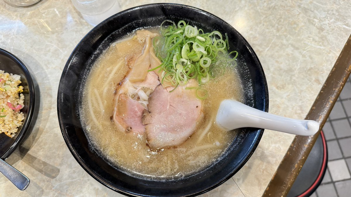 オゴポコ｜福岡超ラーメンナビ→全国遠征。 tweet media