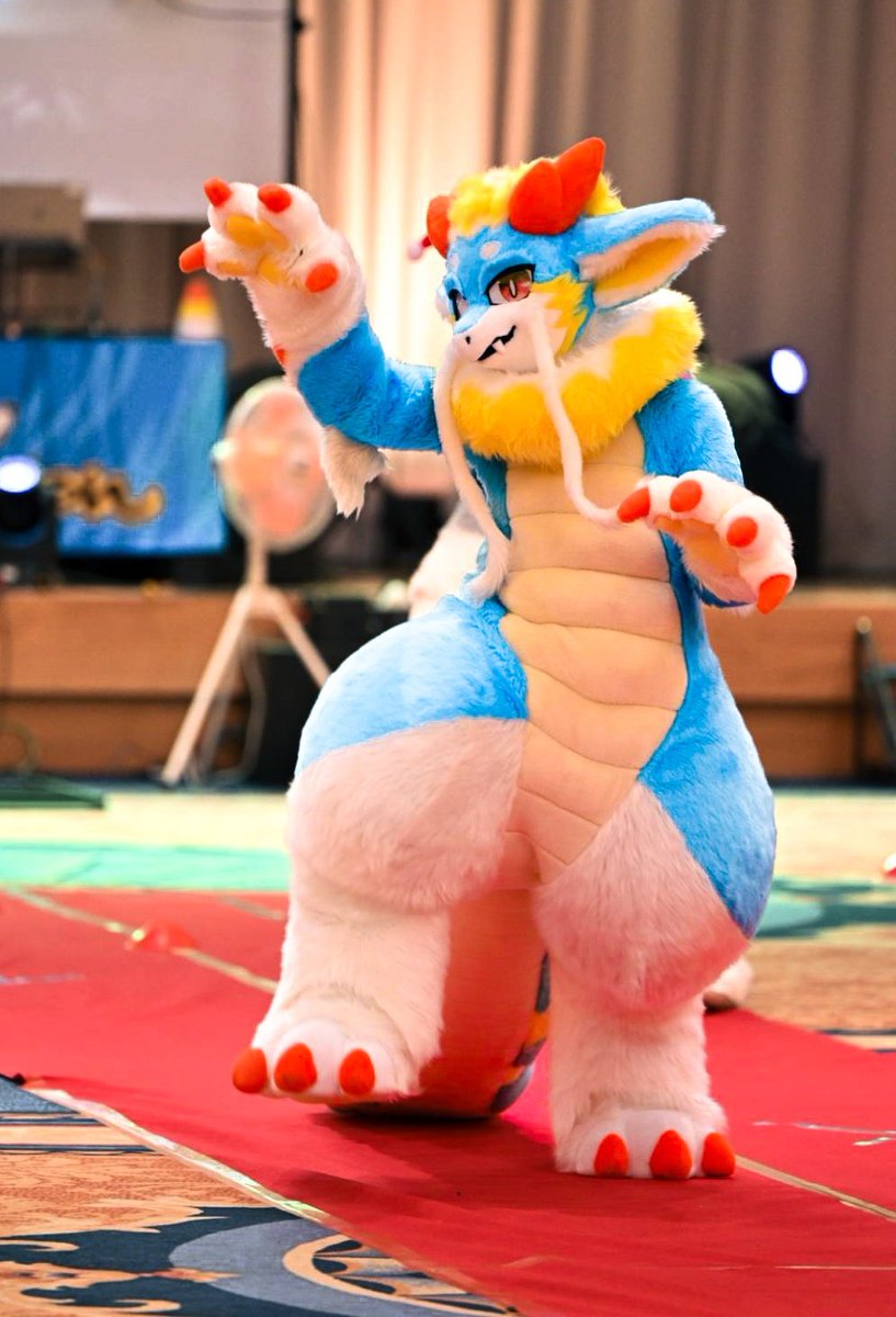 \ ﾊｧｲ /

#ドラゴンの日