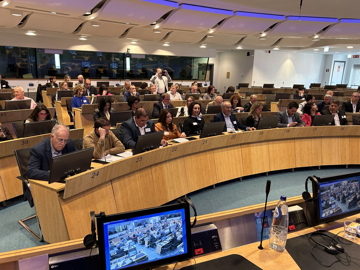 ManchaJucar's tweet image. ✅#ManchaJúcarCentro hace un balance positivo del viaje institucional a #Bruselas pero pide mayor concreción normativa y presupuestaria para garantizar la continuidad de #LEADER en el periodo 2028/2034 y así poder seguir generando futuro en la comarca.
ℹ️tinyurl.com/43af7ves
