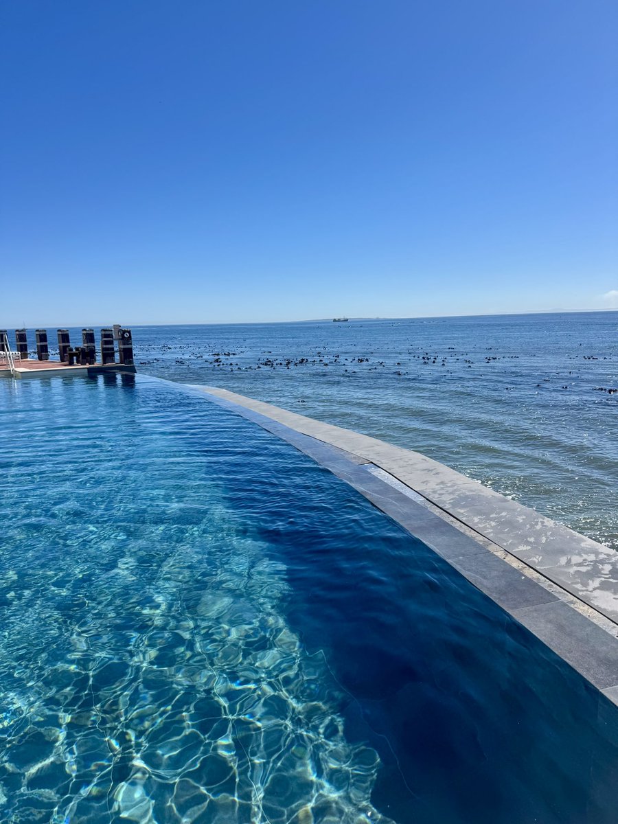 Edelweiss_Delp's tweet image. Cape a town showing off today! What a glorious day @Radisson in Granger Bay. The blues are mesmerizing 💙💙🇿🇦  #boating #hotel #radissonblu #CapeTown #travel #SouthAfrica