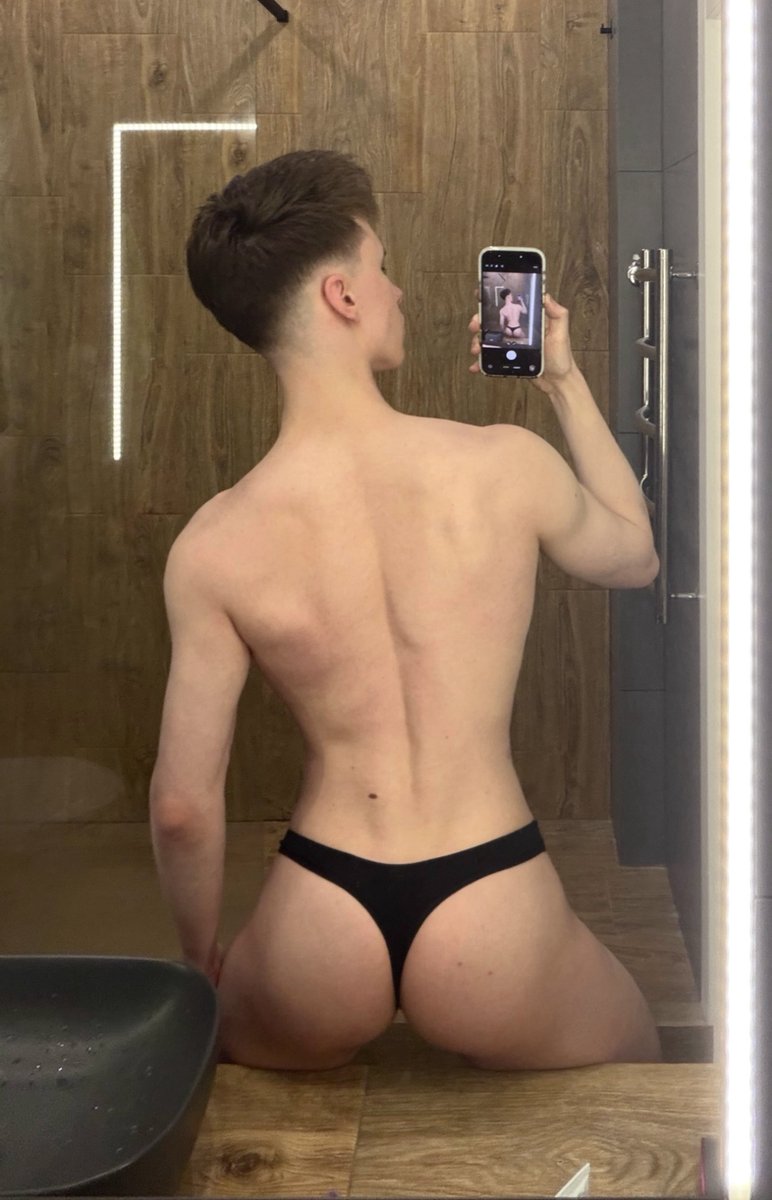 mskvalens tweet media