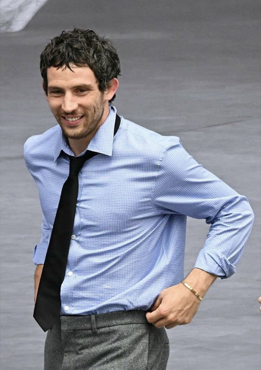 Josh O’Connor & Alison Oliver Updates tweet media