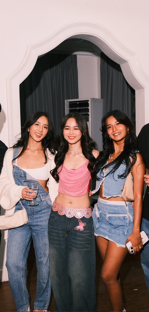 𝚜𝚑𝚒𝚗𝚎 ⋆.𐙚 ̊ tweet media