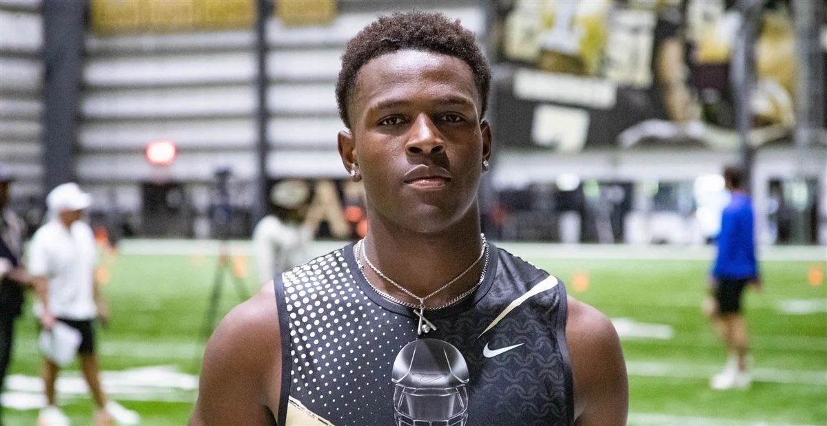 BriceMarich's tweet image. #Michigan recently hosted Top247 RB Ty Keys and now the Wolverines look to be surging (VIP)

Tony Alford and Ron Bellamy making a big difference for the Maize and Blue in this national recruitment. 

247sports.com/college/michig…
