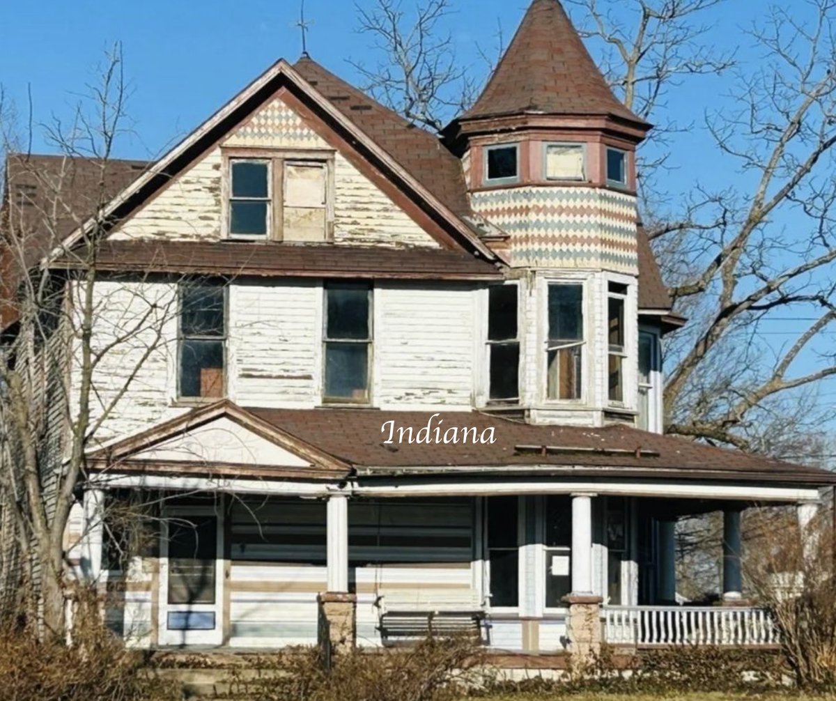 oldhouseunder50's tweet image. $69,900. The Charles Wachtel House. c.1898 #Indiana Queen Anne. #fixerupper. Highlights include beautiful original woodwork, four fireplaces, octagonal tower, and a breathtaking stained-glass window.  oldhousesunder50k.com/save-this-c-18…