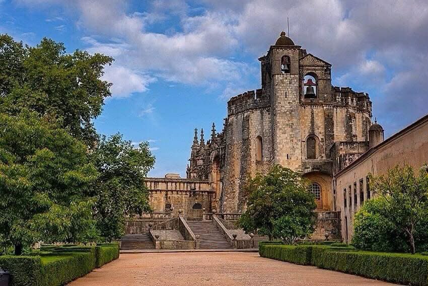 BoraPraPortugal's tweet image. 📍Convento de Cristo 🇵🇹 

#conventodecristo #tomar #portugal #walkabout